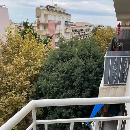 Chamant T3 Avec Terrasse Au Coeur D'antibes A 10min A Pieds De La Mer * Antibes